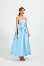 Load image into Gallery viewer, PASDUCHAS KAI STRAPLESS MIDI DRESS - BLUEBELL
