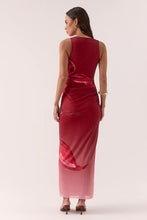 Load image into Gallery viewer, SOVERE FLORENCE DRESS - RASPBERRY
